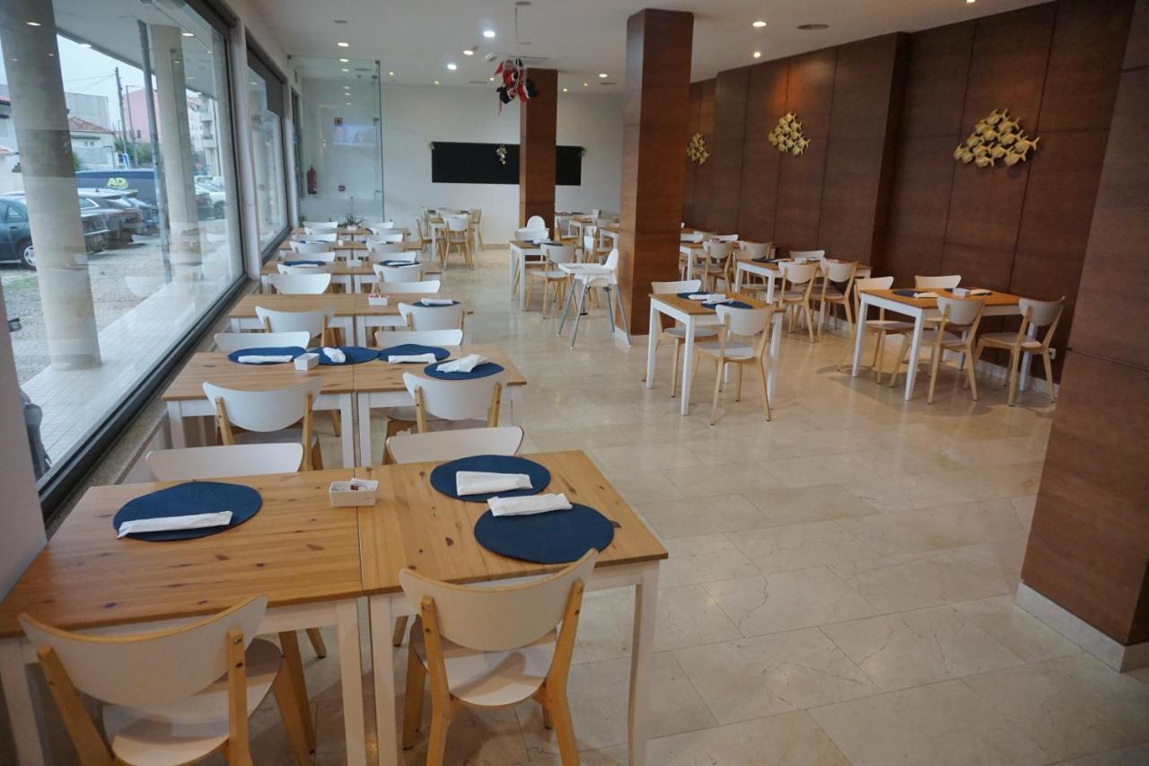 Hotel La Fontaine Езмориз Екстериор снимка