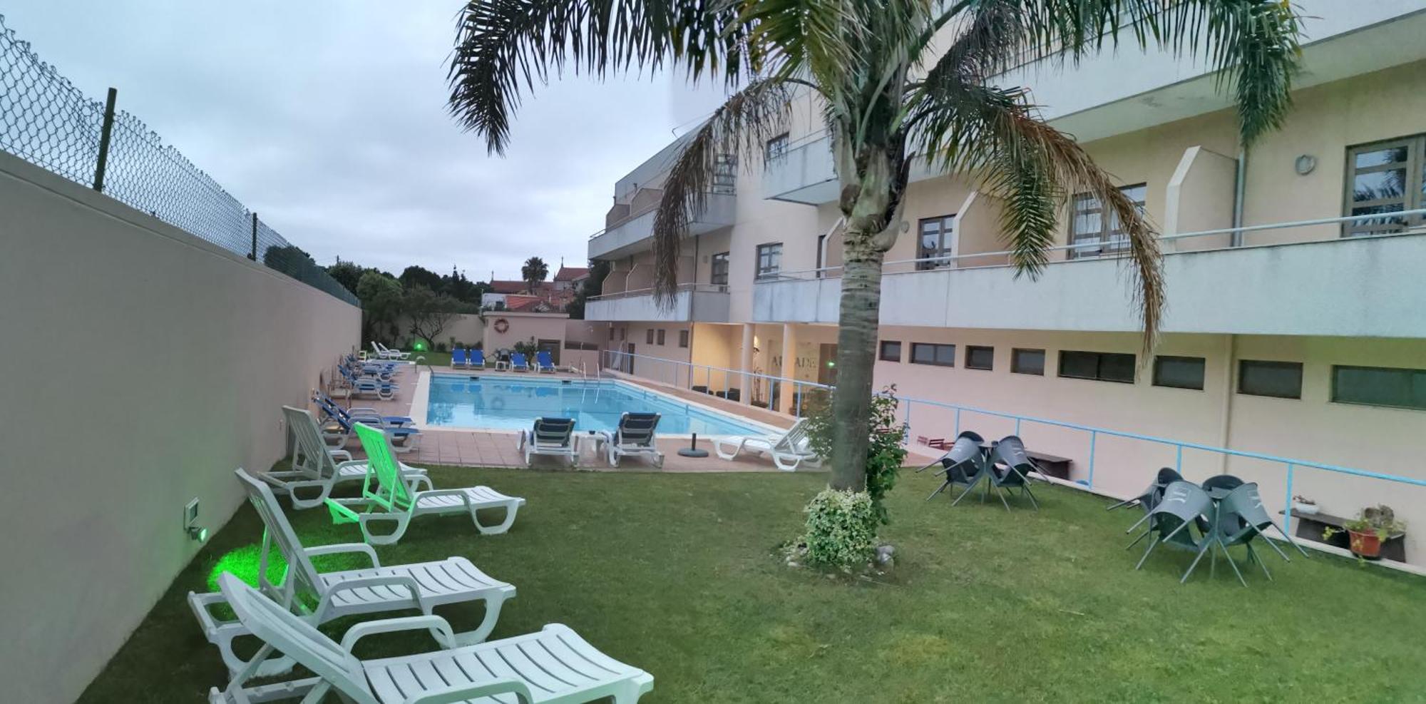 Hotel La Fontaine Езмориз Екстериор снимка